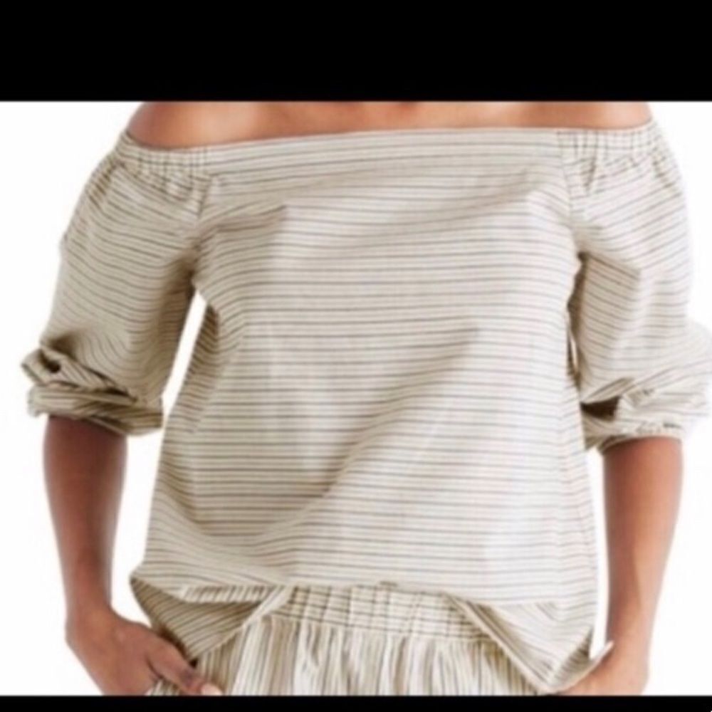 Madewell Top XS. Navy and off-white. NWT
